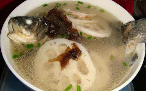 鯽魚蓮藕湯