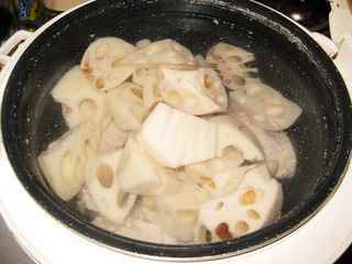 蓮藕排骨湯