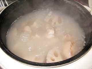 蓮藕排骨湯