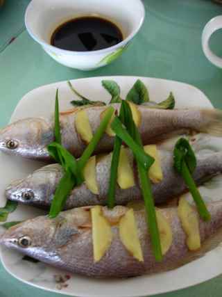 廣式清蒸黃魚