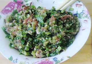 芹菜肉餡水餃