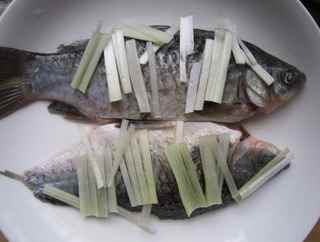 剁椒鯽魚