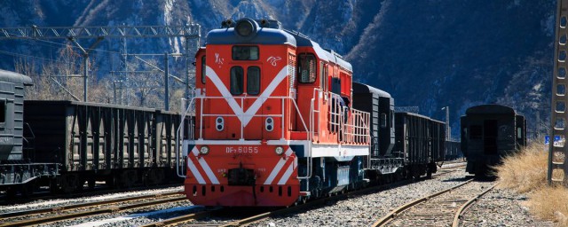 鶴壁到石傢莊火車有幾點的 鶴壁到石傢莊火車的時刻表