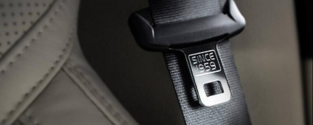 汽車安全帶卡扣怎麼調節高度 原理是什麼