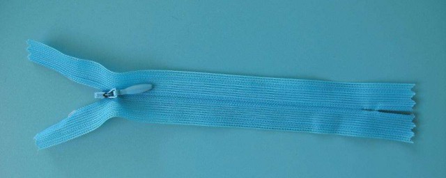 隱形拉鏈怎麼縫 隱形拉鏈的快捷縫制方法