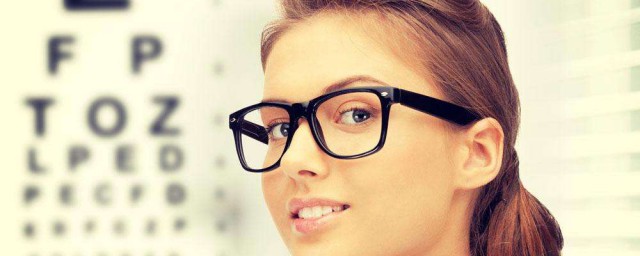 檢查視力4.3需要配多少度的眼鏡 下面為大傢解答