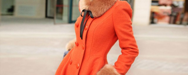 橘色大衣怎麼搭配好看 早春橘色外套顯白又提神
