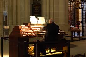 organist