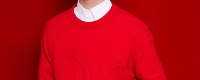 紅色毛衣怎麼搭配褲子 保暖又喜慶