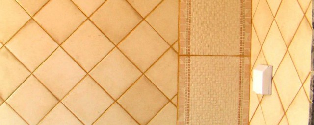 地板磚美縫之前怎麼把縫清理幹凈 有什麼去污劑