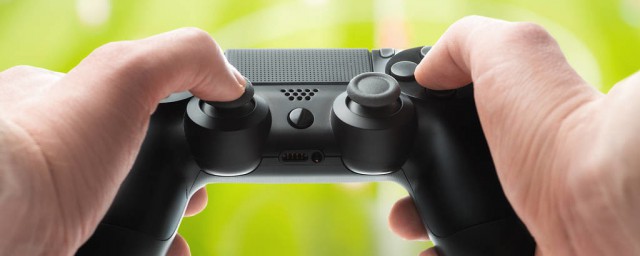 ps4手柄怎麼充電 正確的充電方法是什麼