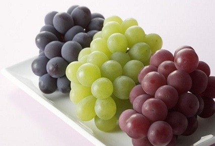 葡萄的顏色不同功效不同