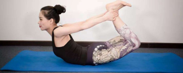 屁股大腿粗瑜伽的動作怎麼練 練完這6個體式輕松變美