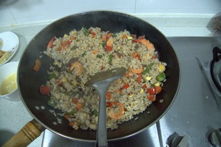 牛肉鮮蝦五彩焗飯