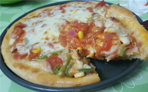 鮮蝦火腿腸披薩