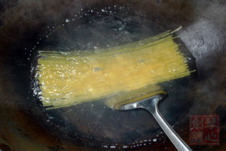 鱈魚炸醬意大利面