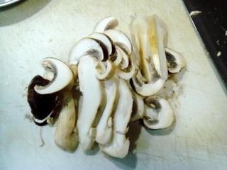 松茸培根炒意面