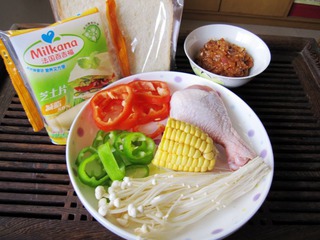 雞肉吐司披薩