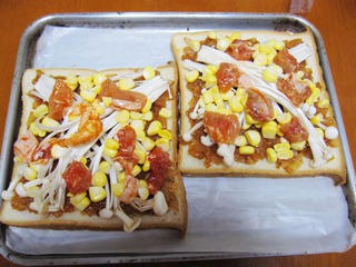 雞肉吐司披薩