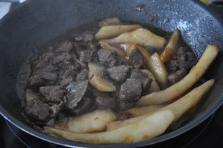 梨子燒鹿肉