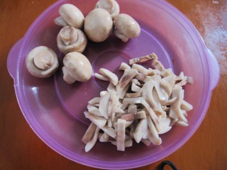 烤肉花邊披薩