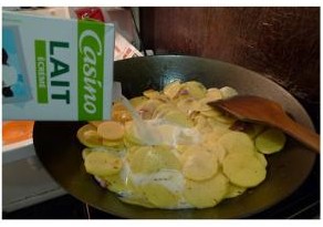 奶香培根焗土豆