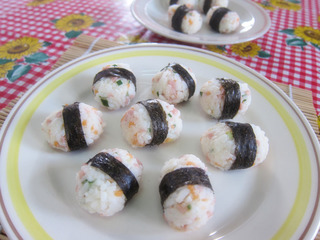 迷你小飯團