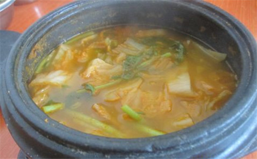 辣白菜湯