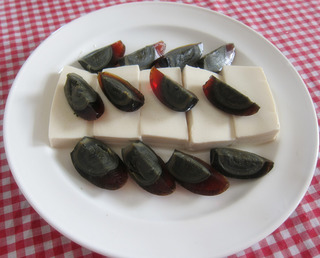 涼拌皮蛋豆腐