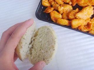 新奧爾良雞肉漢堡
