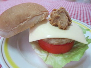 花生雞肉漢堡