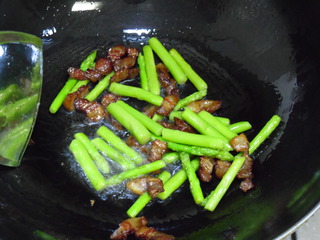 醬肉筍蘆炒螺旋面