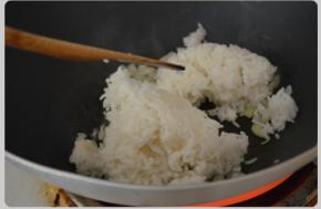 菠蘿海鮮焗飯