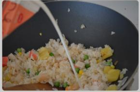 菠蘿海鮮焗飯
