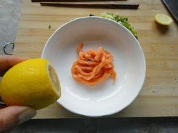 青瓜蕨粉三文魚