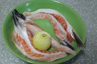 鹽烤三文魚腩