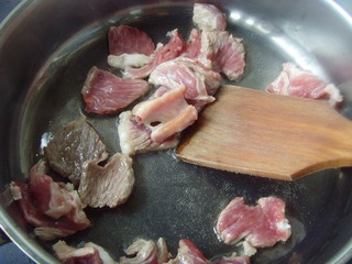 日式燜牛肉