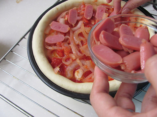 番茄香腸皮薩