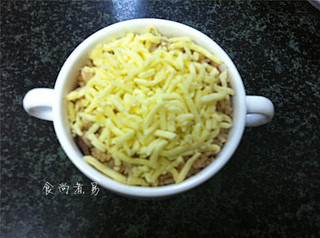 黑椒牛肉芝士焗飯 黑椒牛肉芝士焗飯