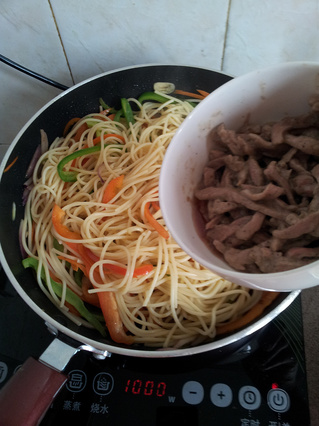 炒意粉