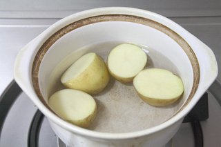 茄汁肉丸焗土豆泥