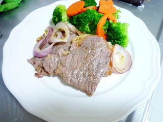 黑椒牛排