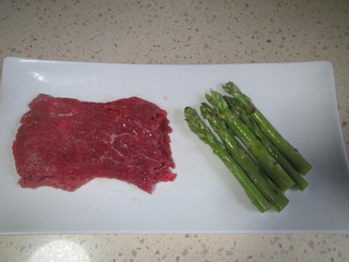 蘆筍牛肉卷