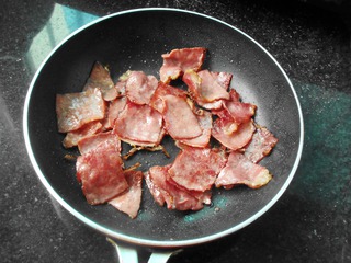 黑椒牛肉脆披薩