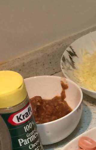 金槍魚火腿披薩