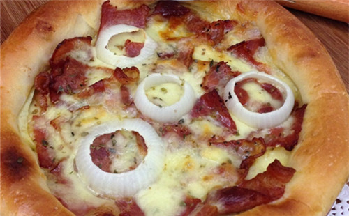 培根洋蔥披薩