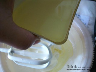 咖啡杏仁奶油蛋糕
