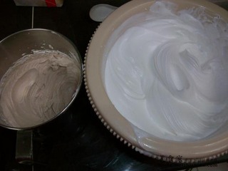 咖啡杏仁奶油蛋糕