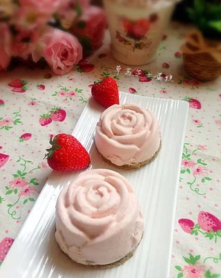 草莓芝士蛋糕