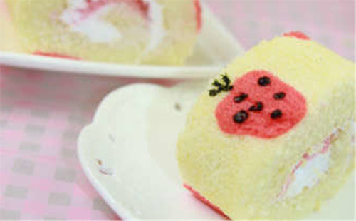 小草莓蛋糕卷